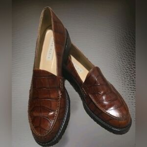 Womens Anne Klein Brown Leather Crocodile print Loafers Size 7